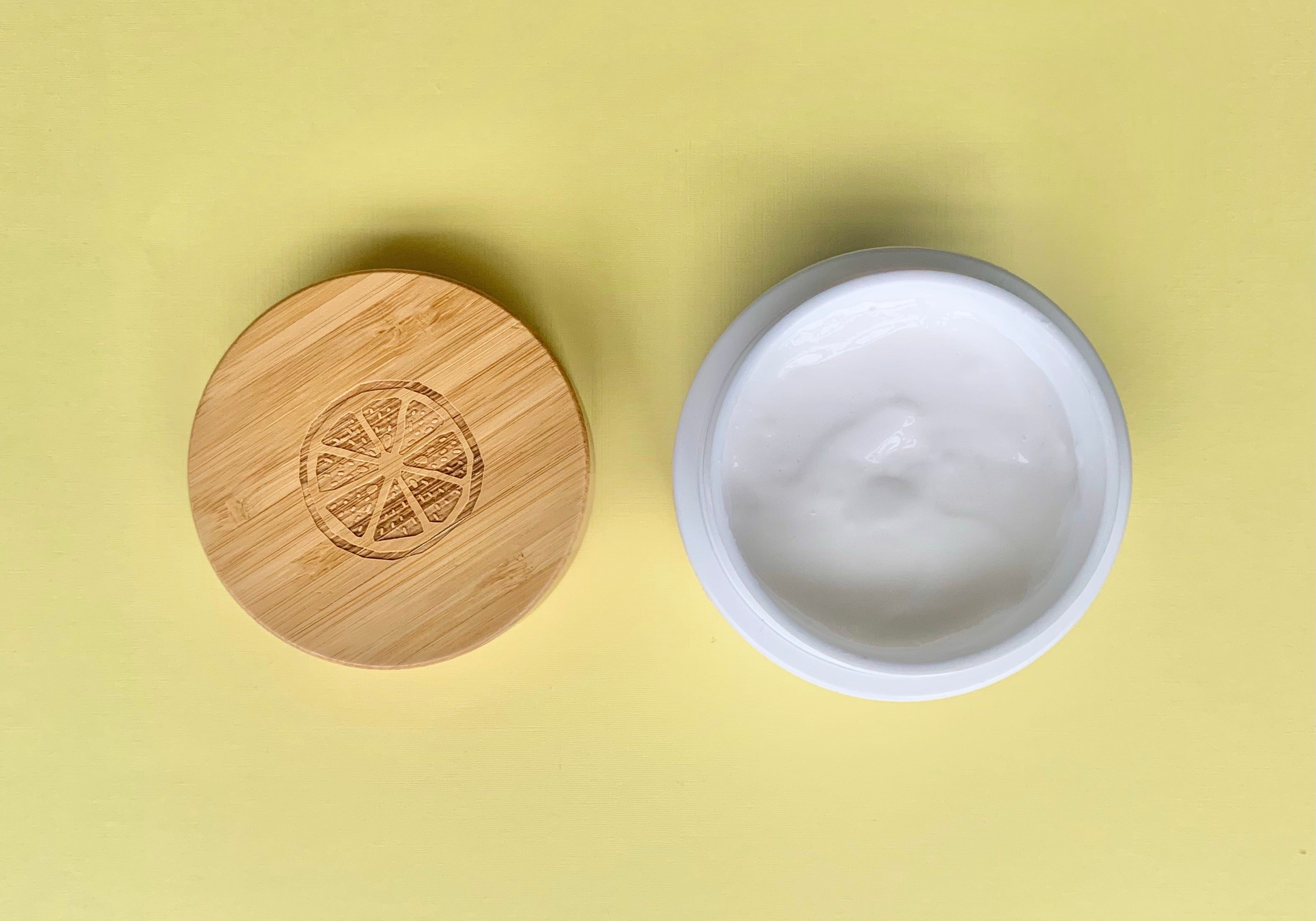 Sunny and bright face cream with 5% AHA