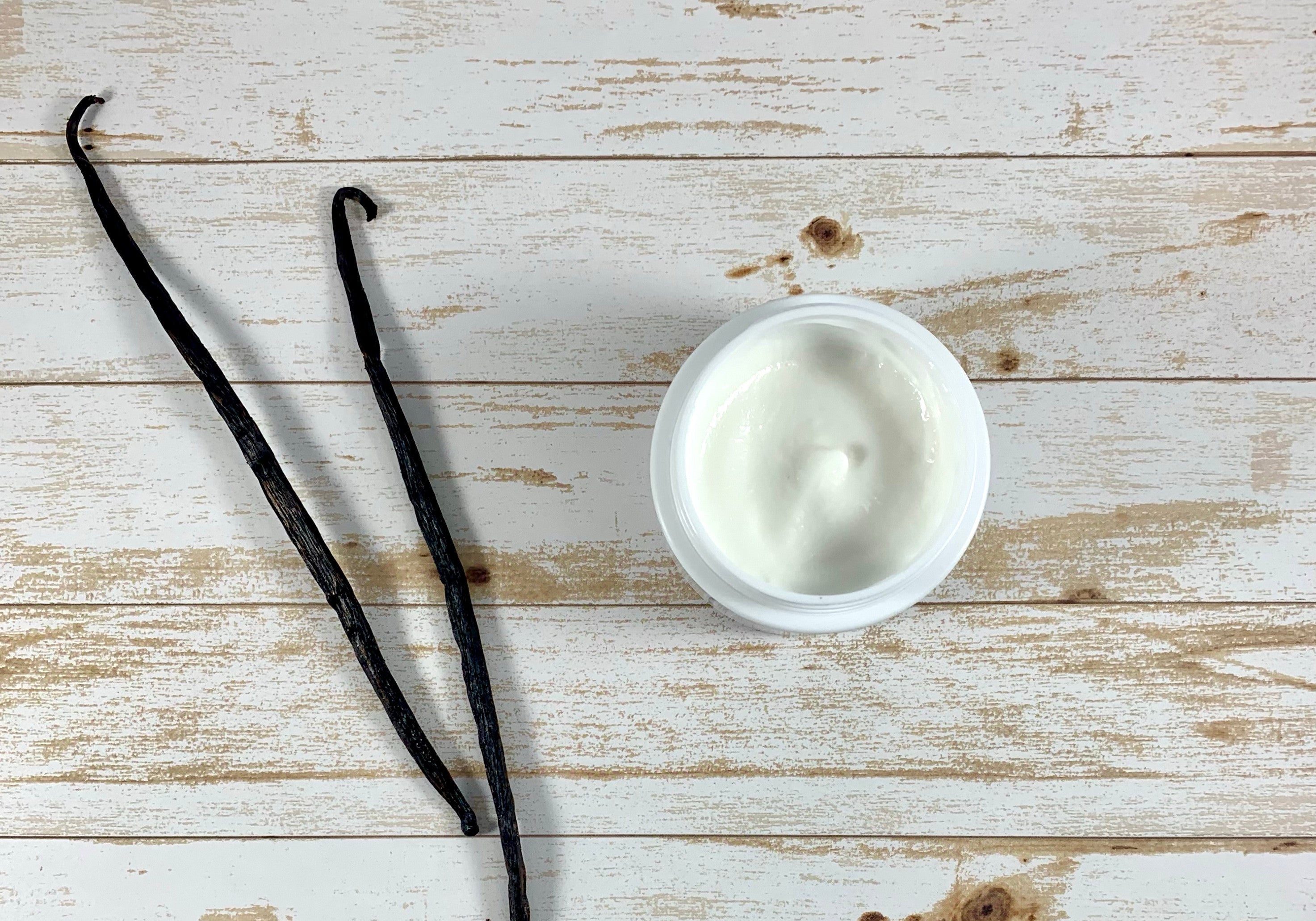 Soft vanilla flower face cream